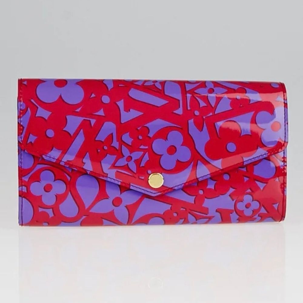 Authentic 🌸 Louis Vuitton Rose Indian Sweet Vernis Wallet
